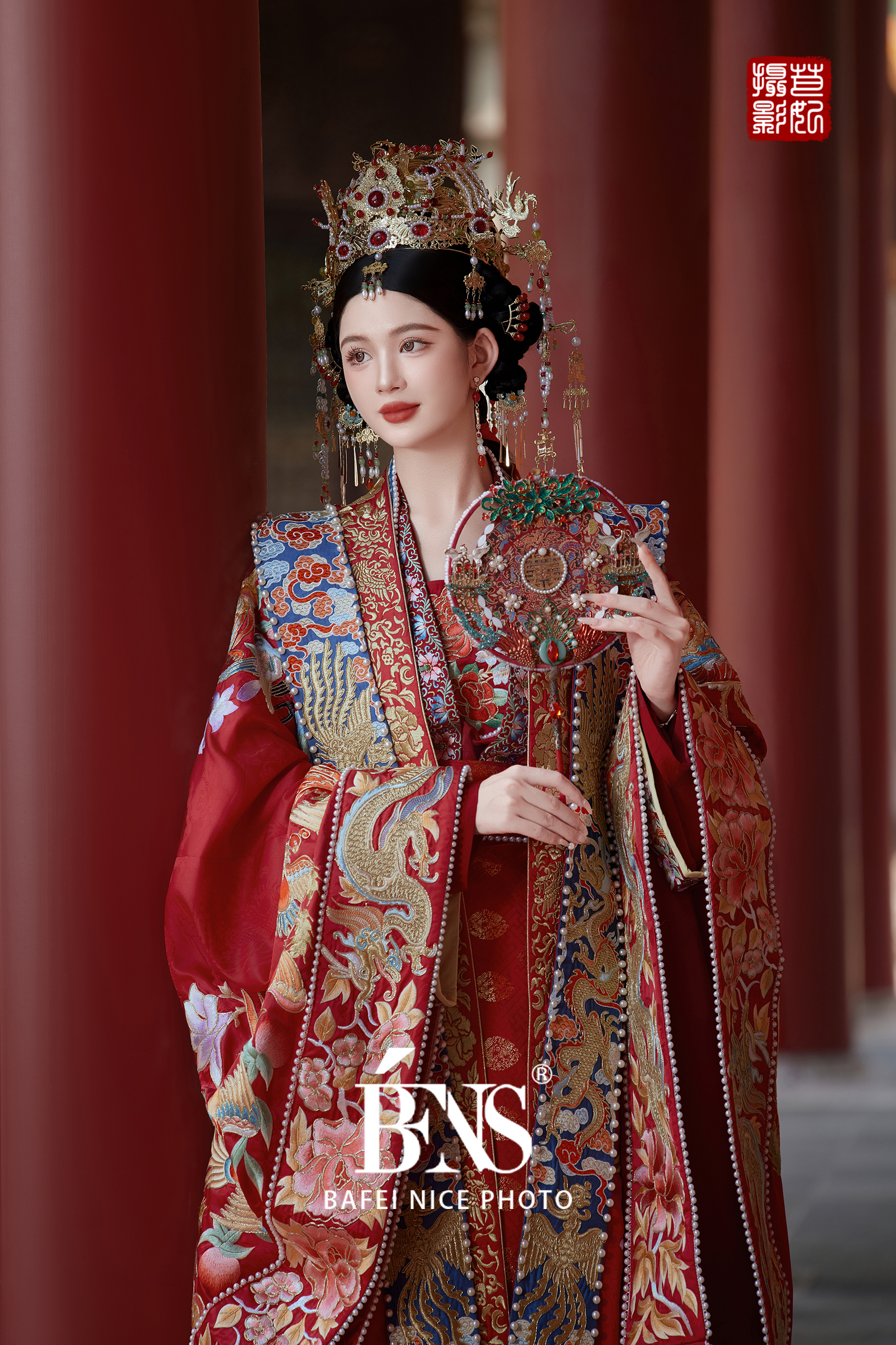 國風(fēng)漢服|十里紅妝，鳳冠霞帔