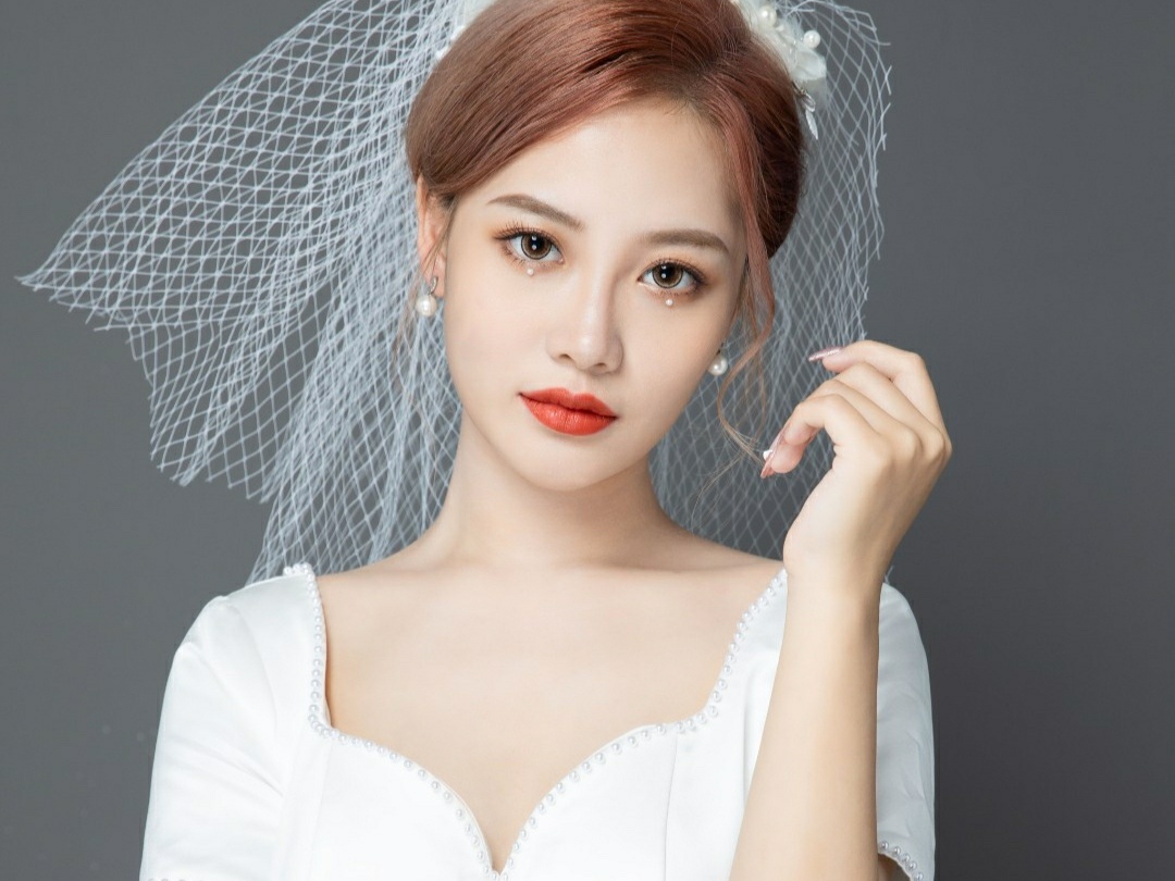 专业化妆师—新娘跟妆服务