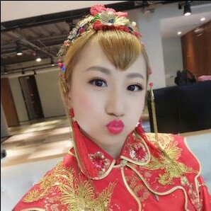 蒂莎婚纱_蒂芬妮婚纱摄影(2)