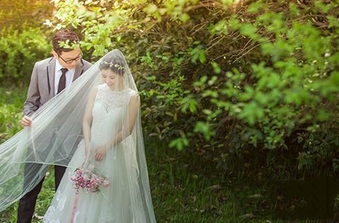 米兰婚纱简介_米兰婚纱时装周(3)