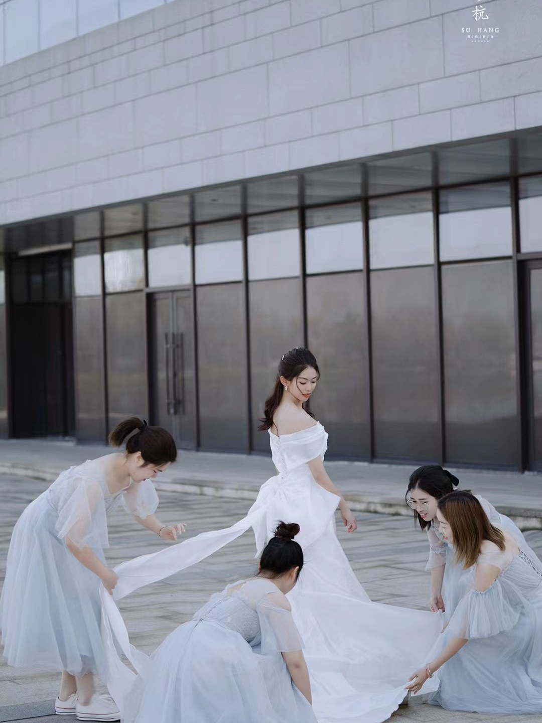 高级简约仪式造型