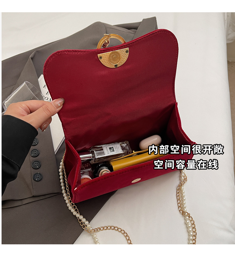 红色绒面百搭链条斜挎手提包