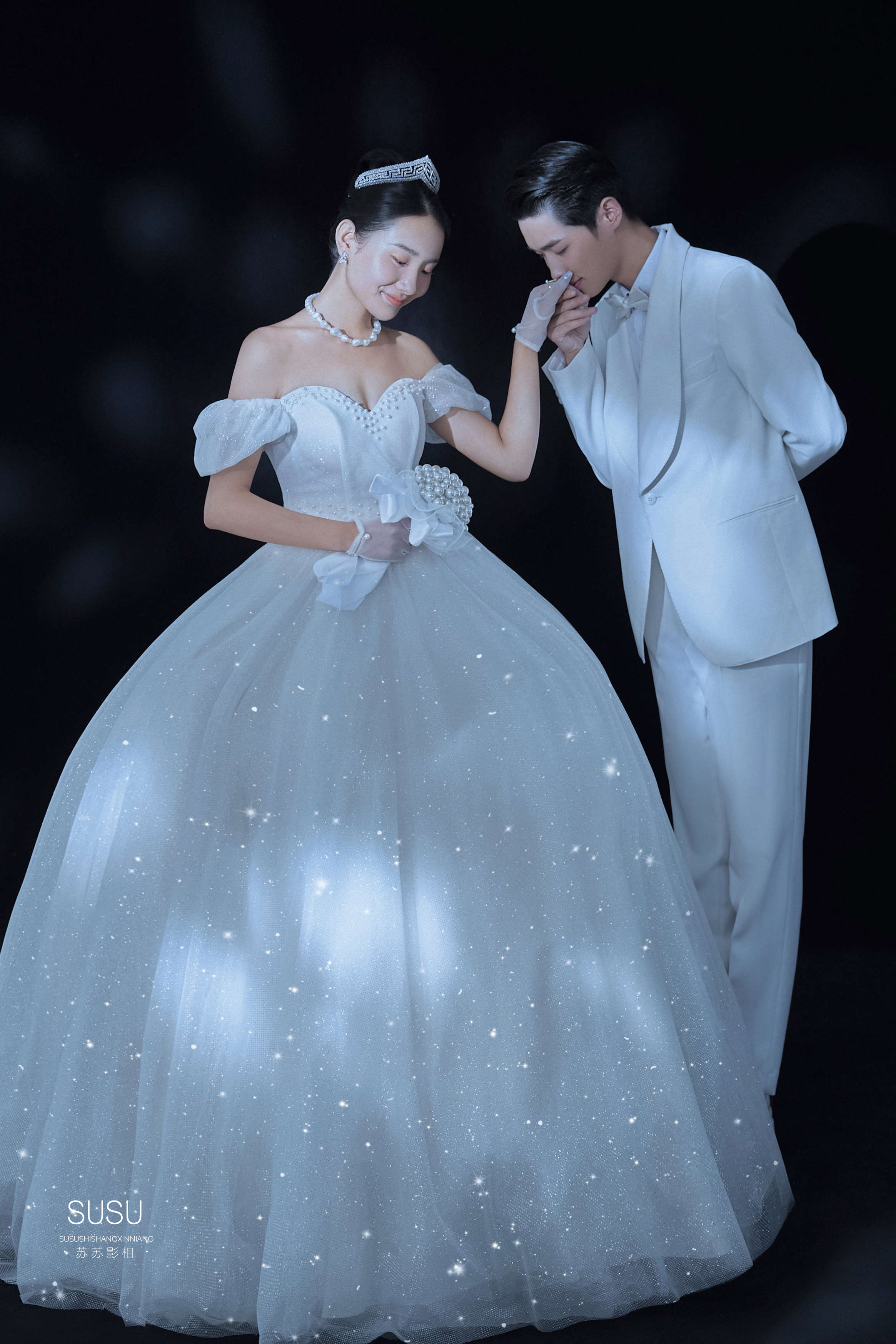 新人必拍的室内光影婚纱照|仪式感满满