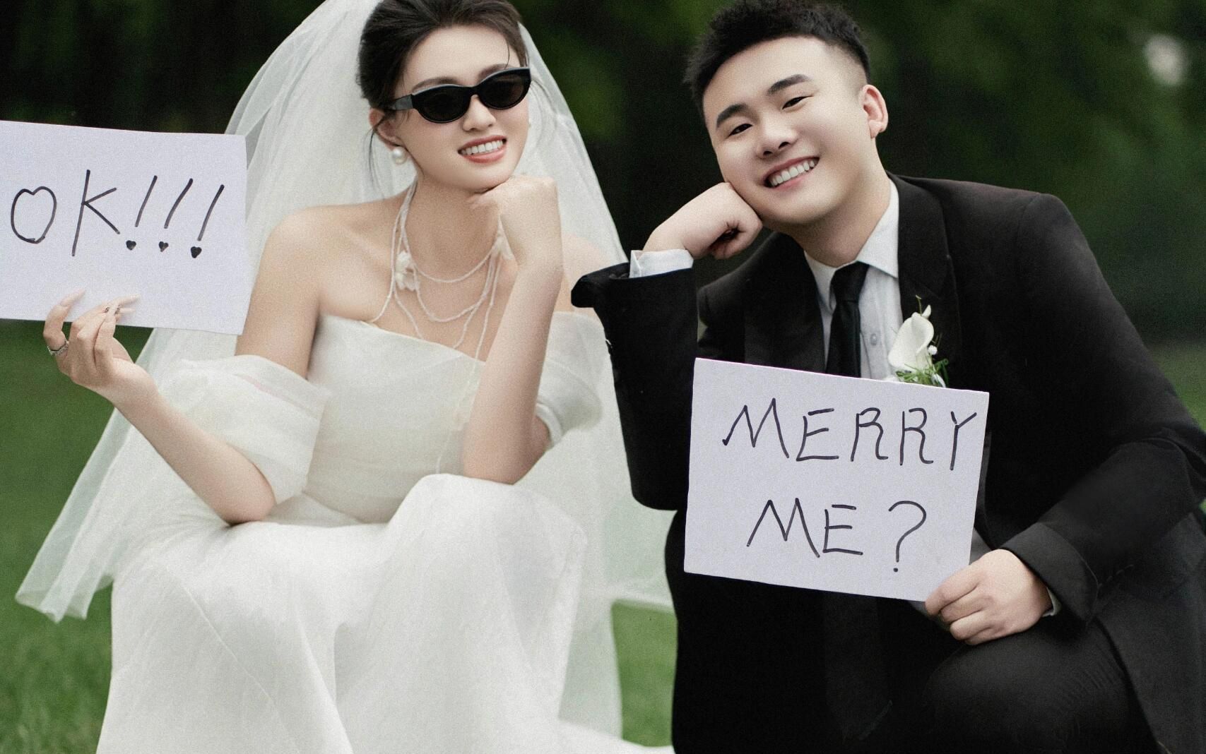 草坪森系婚纱照