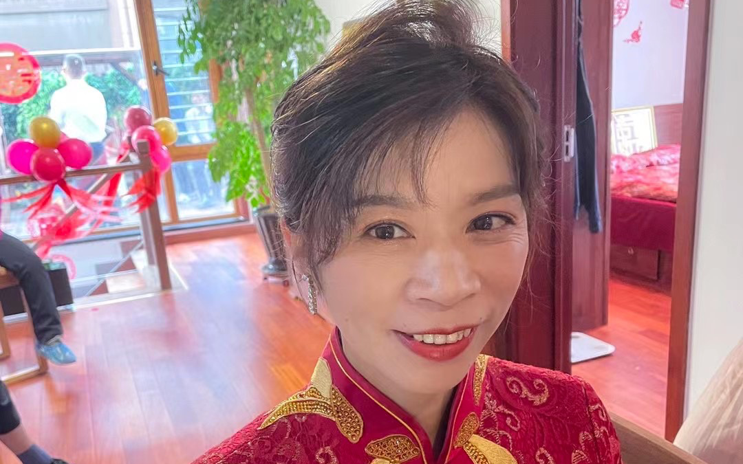 婆婆是南方女人，特别精致