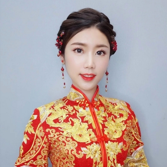  资深化妆老师 全天跟妆