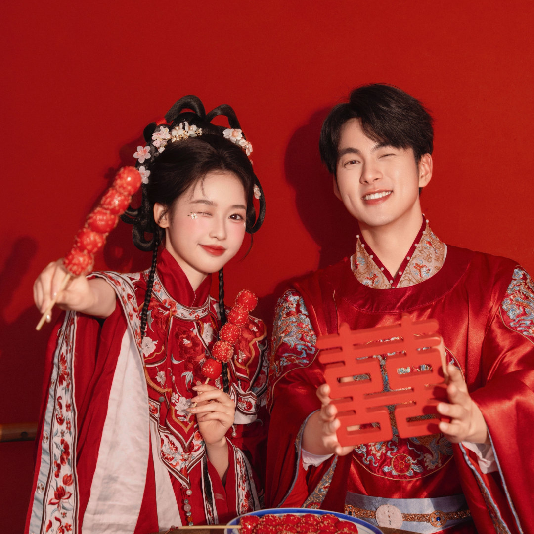 【特惠套餐】爱与美的光影|风格自选｜工作室婚纱照