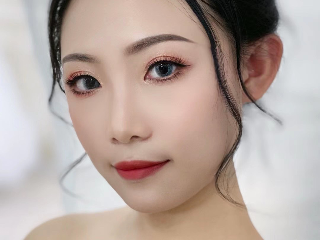 精致韩式新娘简洁干净妆面全天跟妆