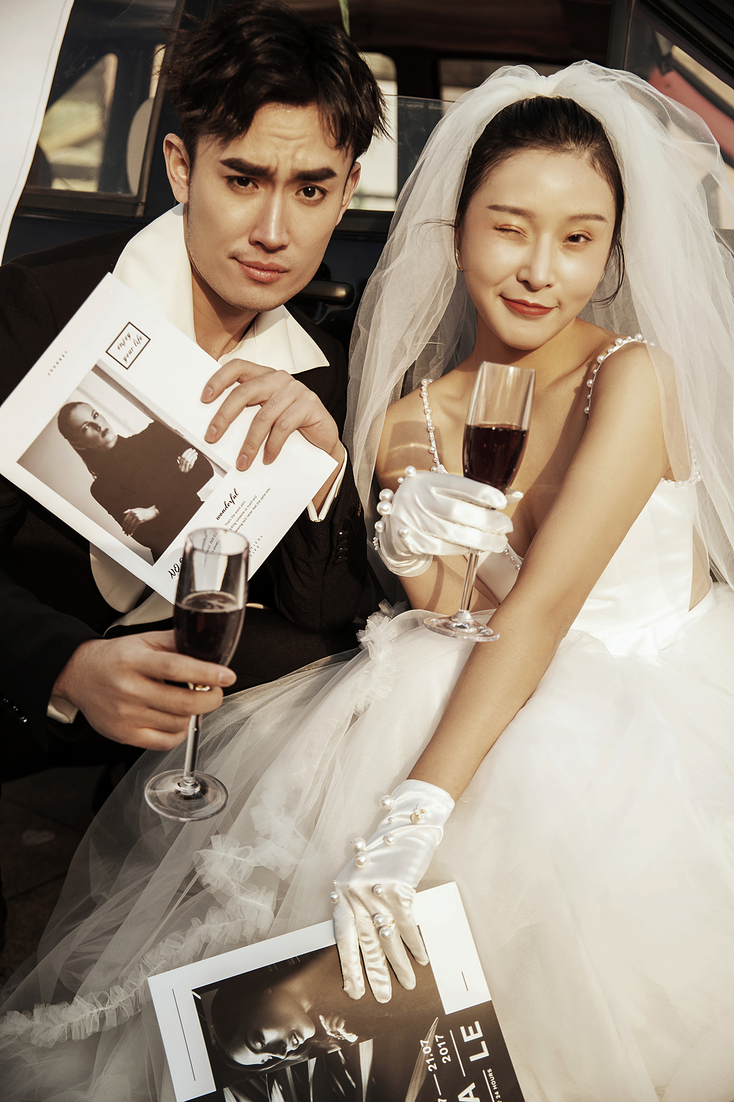 《苏瑾婚纱摄影》自选婚纱照5套衣服