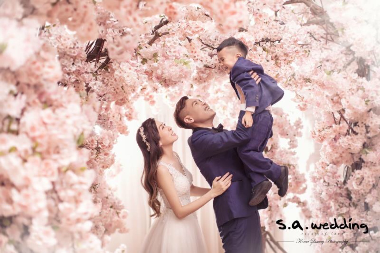 槿尚婚纱_婚纱情侣头像