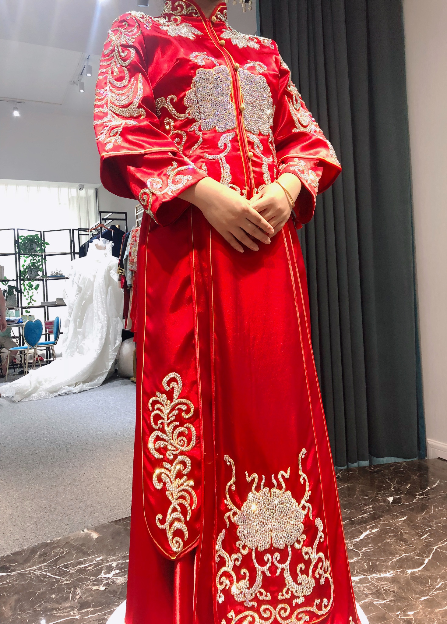 结婚礼服选择租好还是买呢？