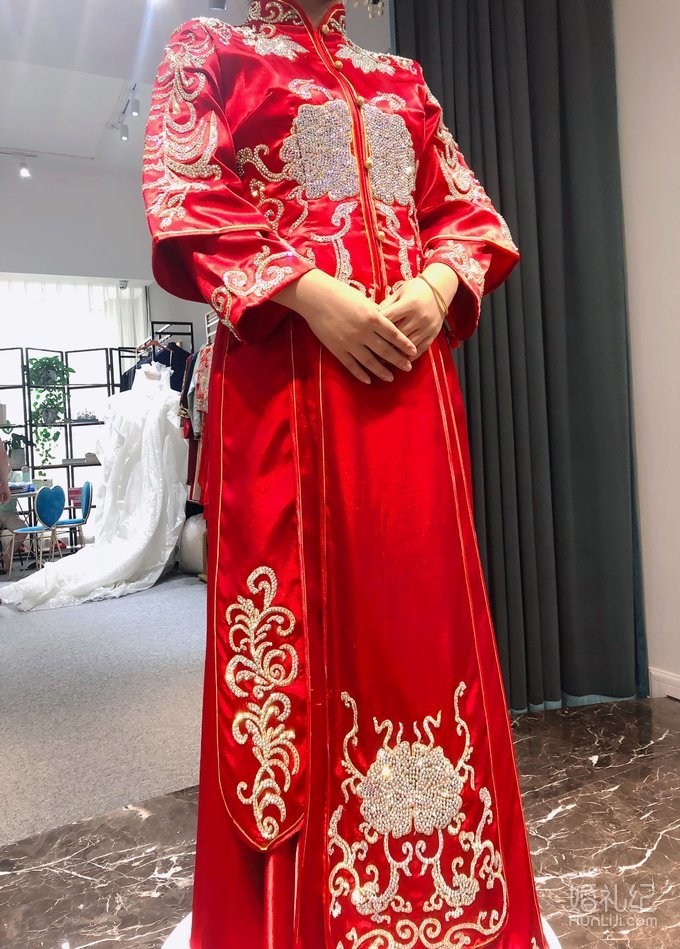 结婚礼服选择租好还是买呢？