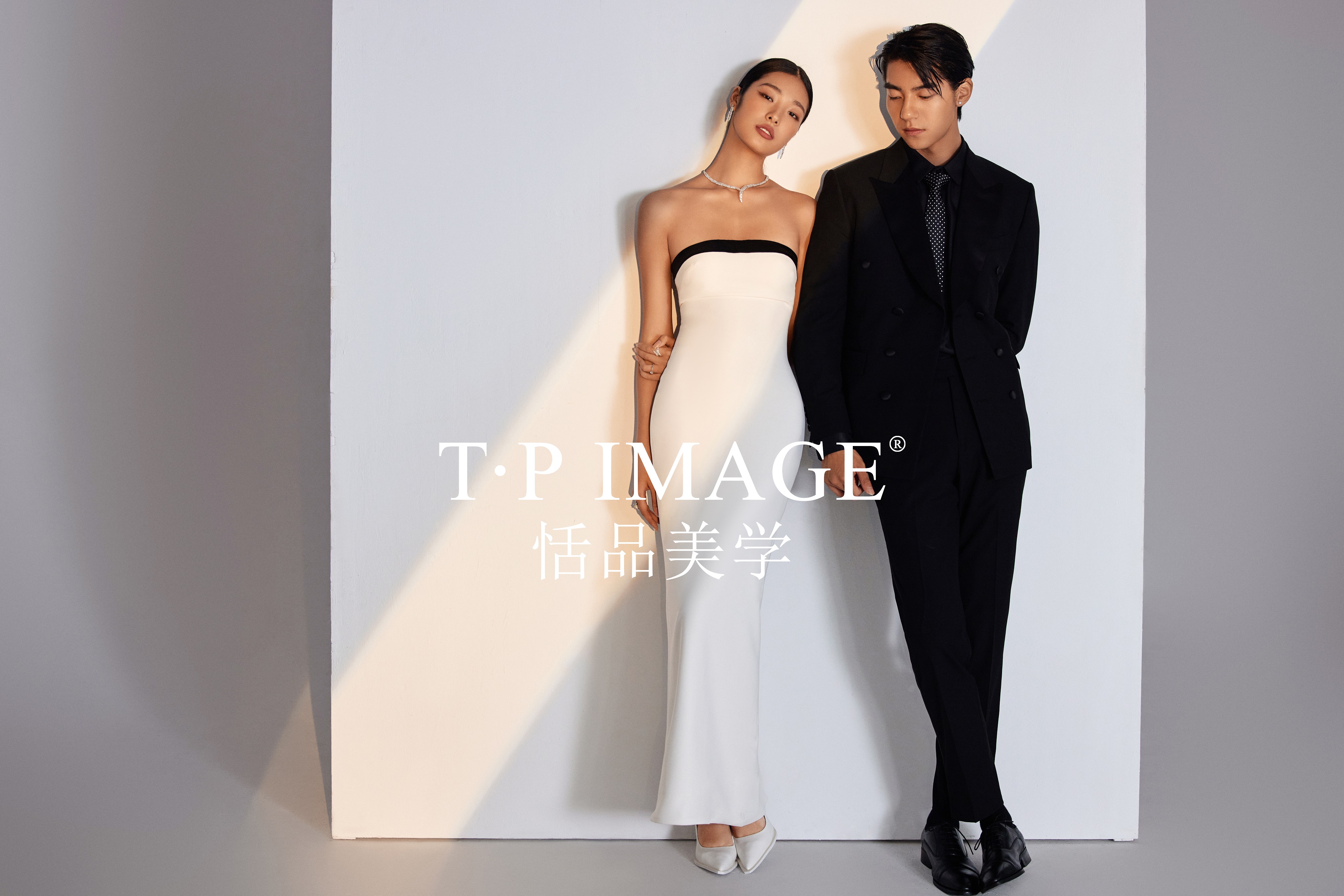 【網(wǎng)友熱推】6服6造超高性價比人氣婚紗照