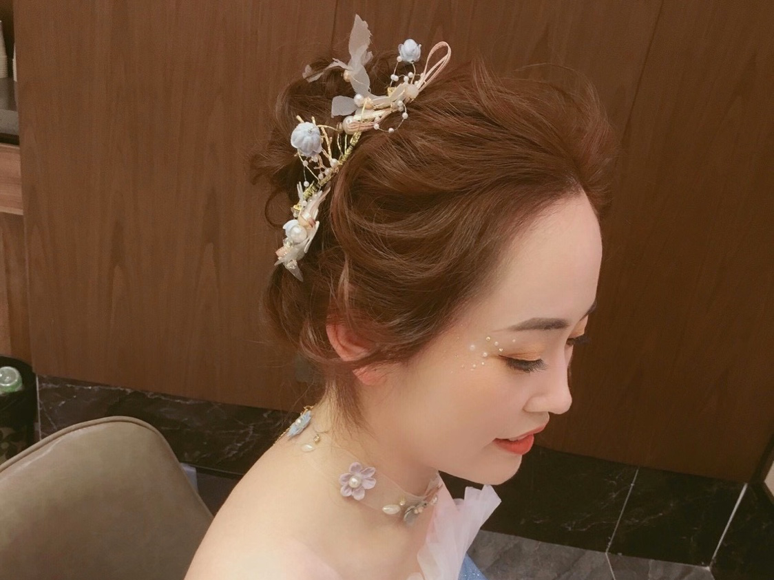 新娘早妆（早妆包含一次妆面和一次造型）