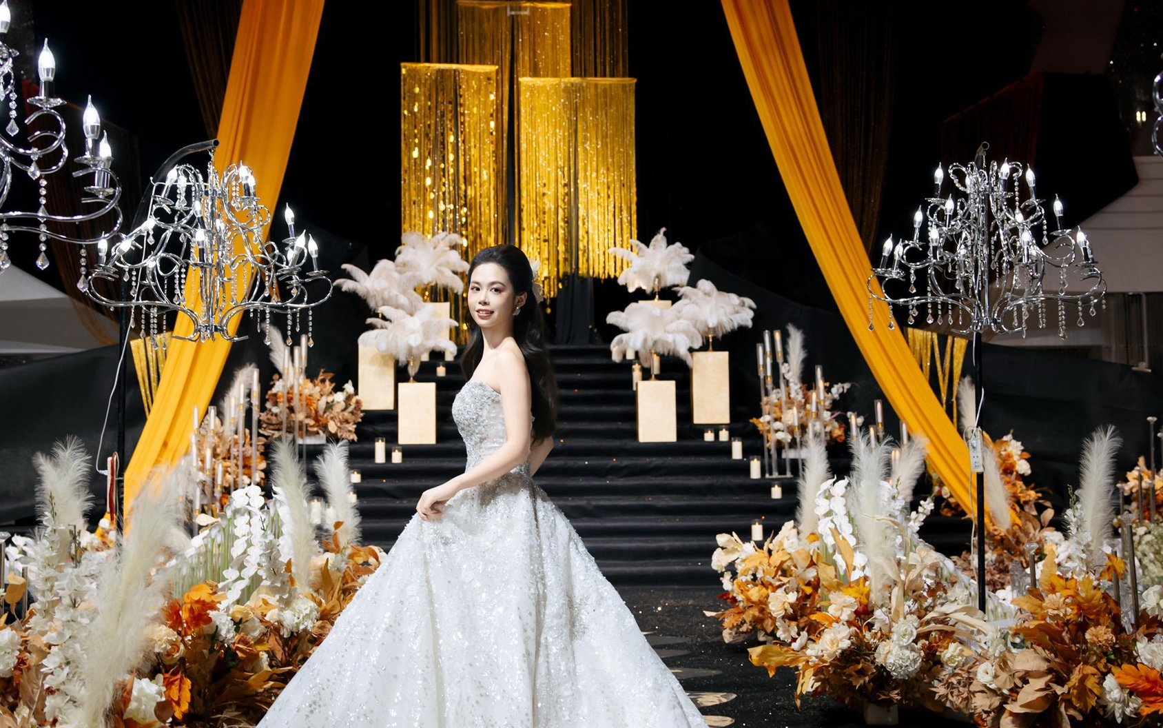 黑金老錢風(fēng)布置蓋茨比風(fēng)婚禮布置