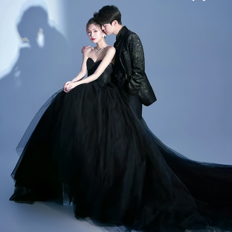 薇薇新娘年终特惠（情侣大放价）