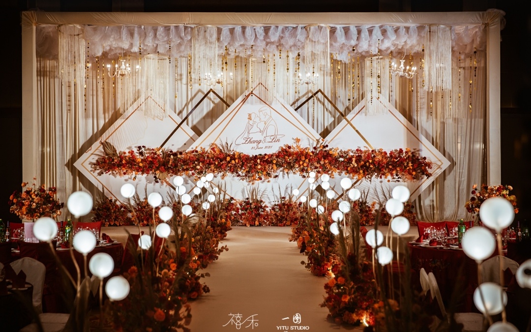 【蓝色梦幻吊顶童话婚礼】一价全包送婚礼秘书