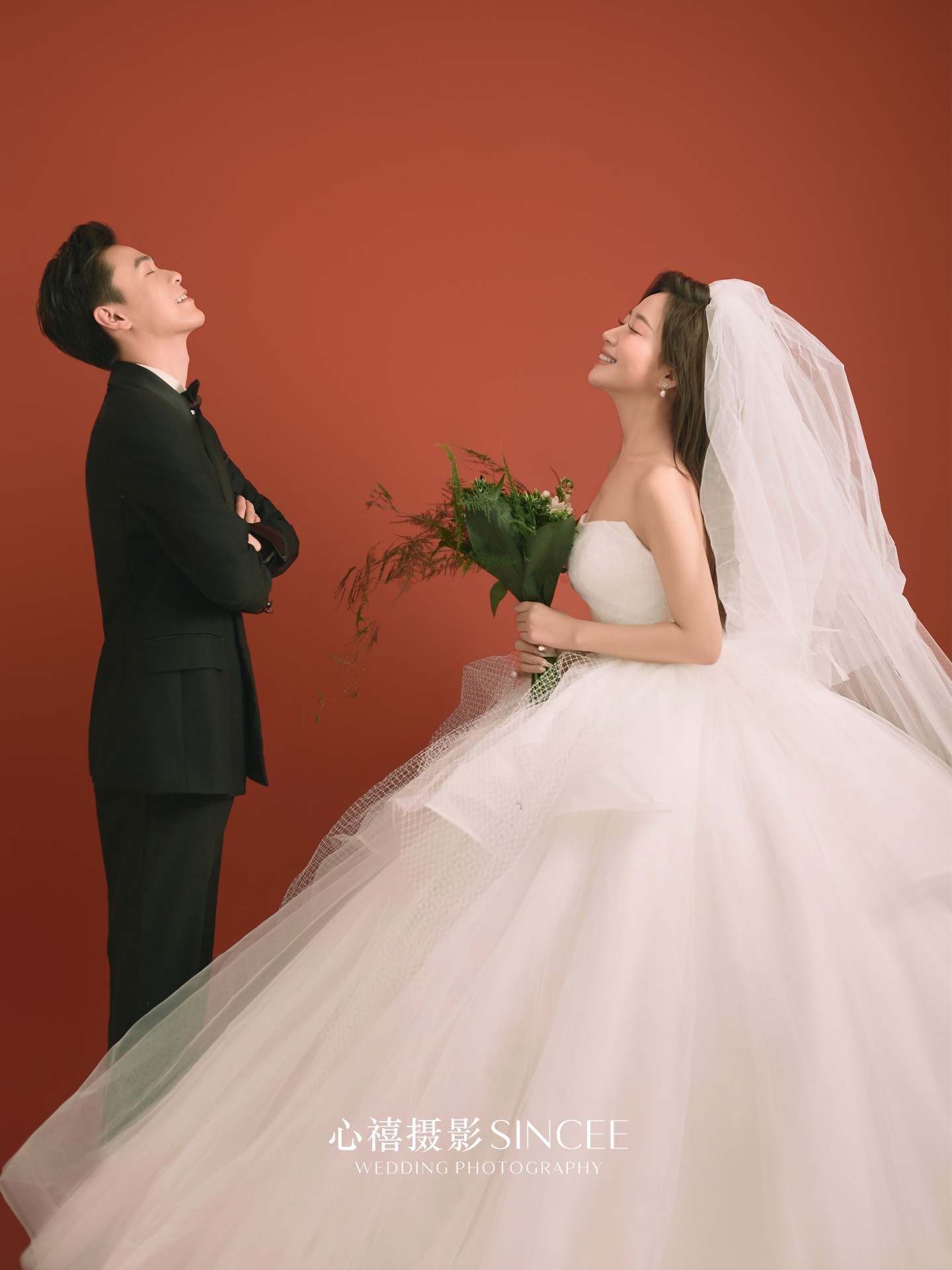 红白配yyds！我的俏皮婚纱照被夸爆了