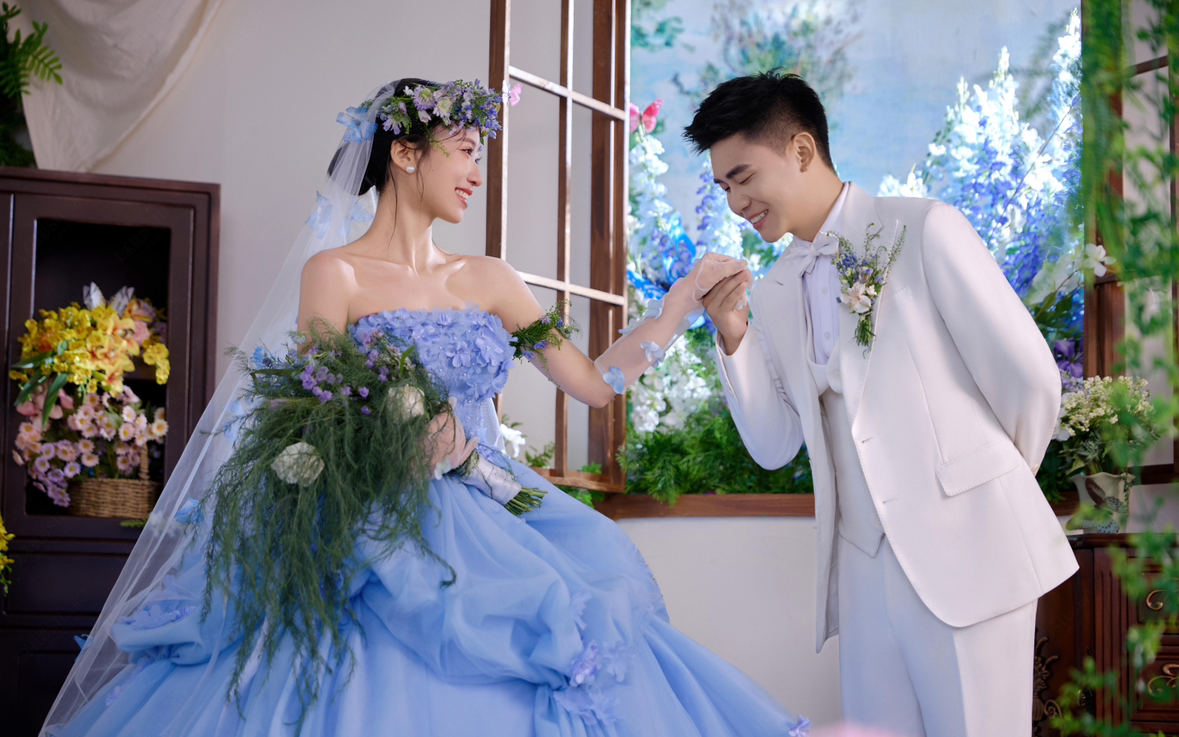 藍(lán)色花神婚紗照美到犯規(guī)