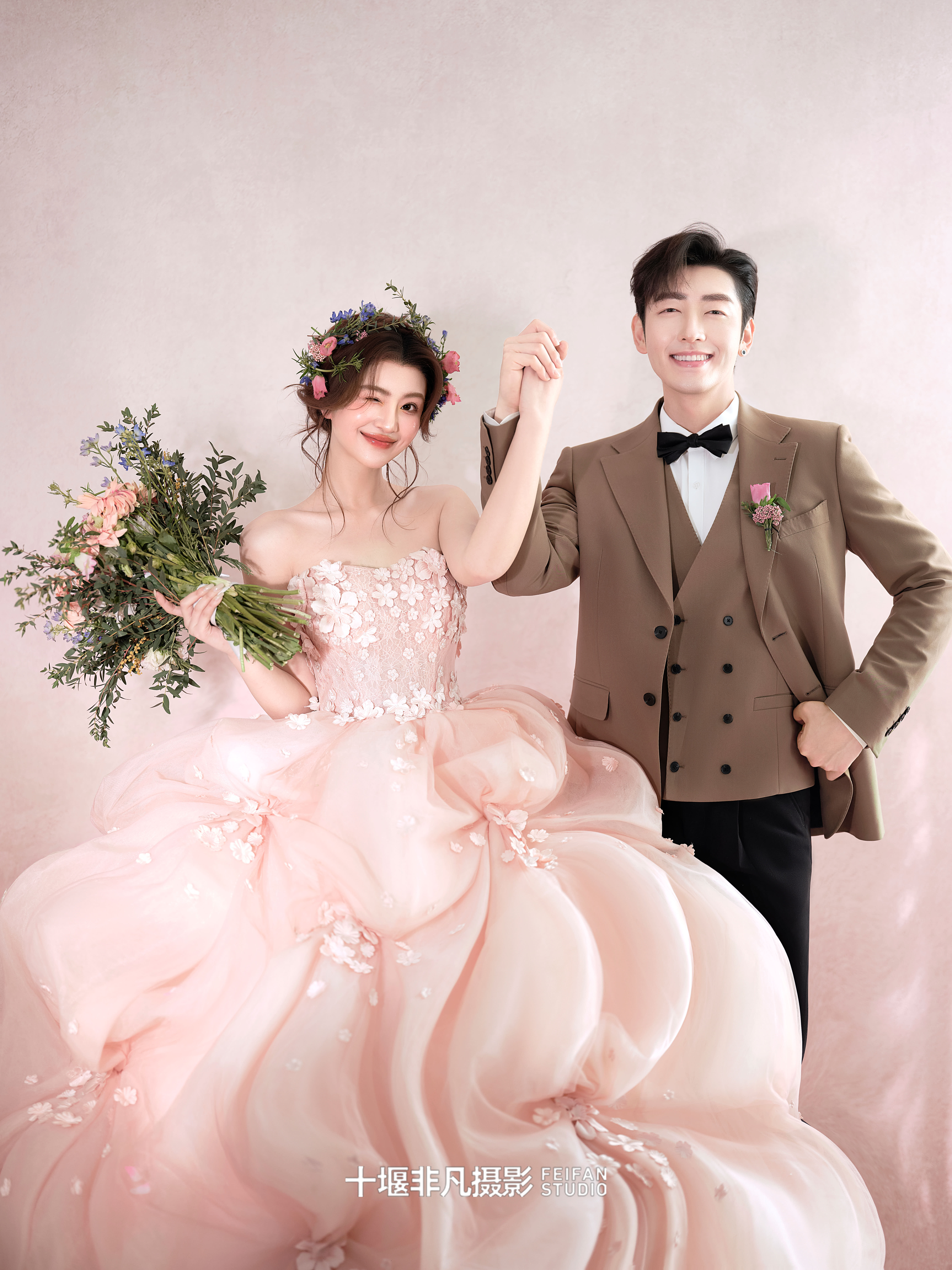 【明星高定系列】婚纱照一价全包+高端环保系列产品