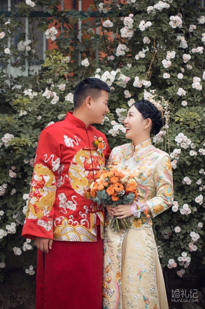 给各位小仙女推荐一家超级棒的婚纱店~