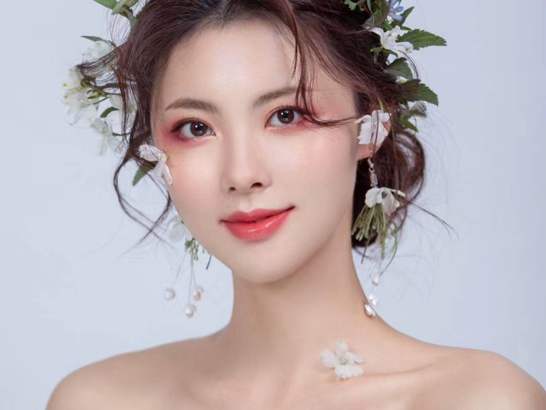 【首席档】新娘跟妆超值套餐3套3妆3造型