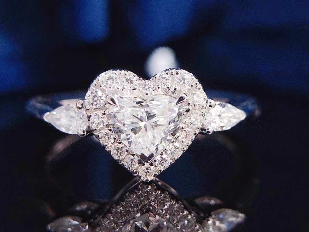 GIA（双）50分心形18k金钻戒