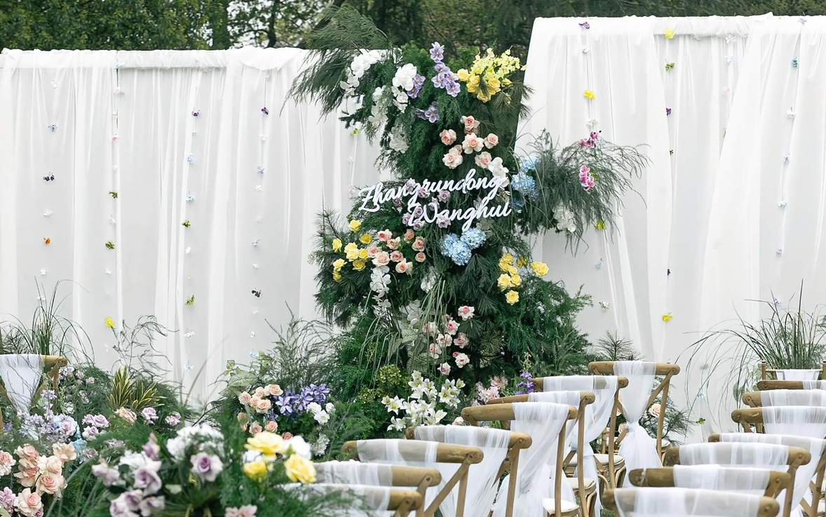 【凡希婚礼】草坪布幔小众婚礼