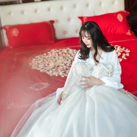 【仙女必选】轻盈的妆感给你完美的婚礼