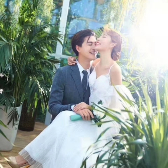 特惠婚纱照一对一拍摄服务