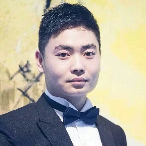 爱 柏图主持— 张帅