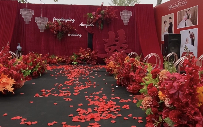 7米寬舞臺紅色婚禮加兩側(cè)小海報(bào)不透光