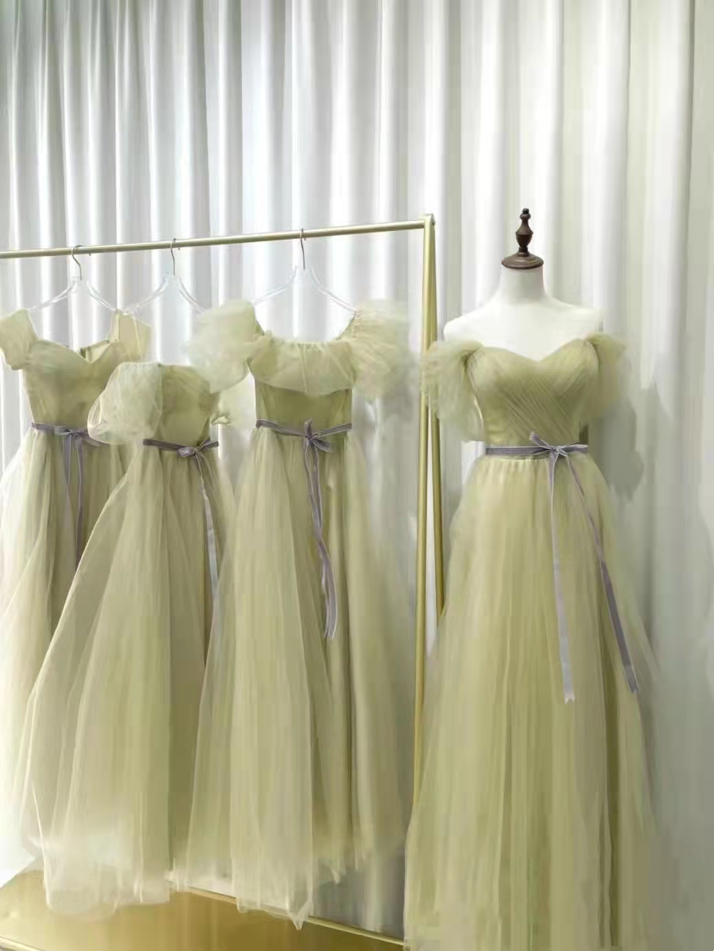 夏天的颜色，伴娘服