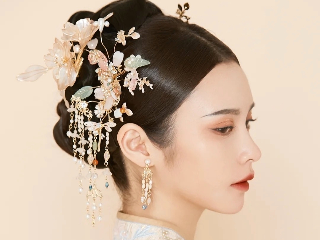 導(dǎo)師級(jí)陳c老師全天跟妝 造型不限 親友不限