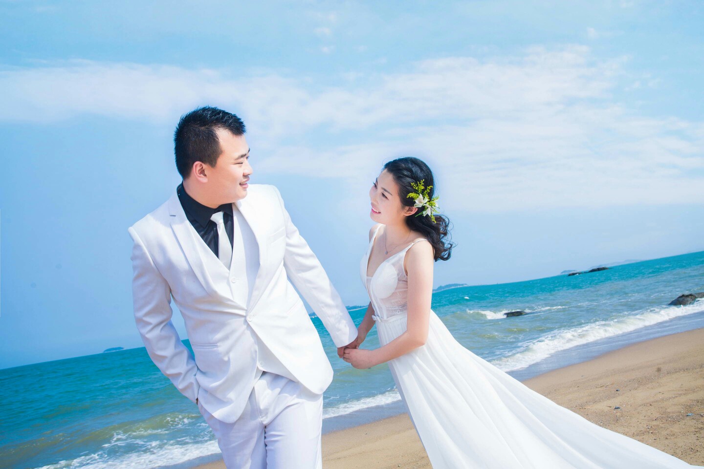 厦门婚纱定制_厦门婚纱摄影