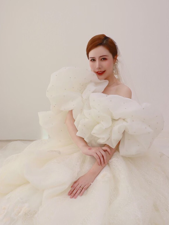 3次档婚礼妆发造型