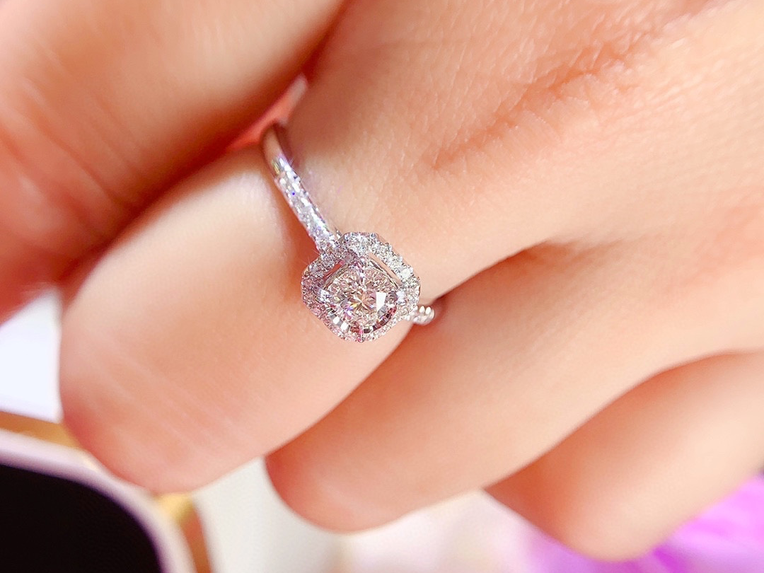 心动定制20分钻石50分钻戒效果芳华女戒