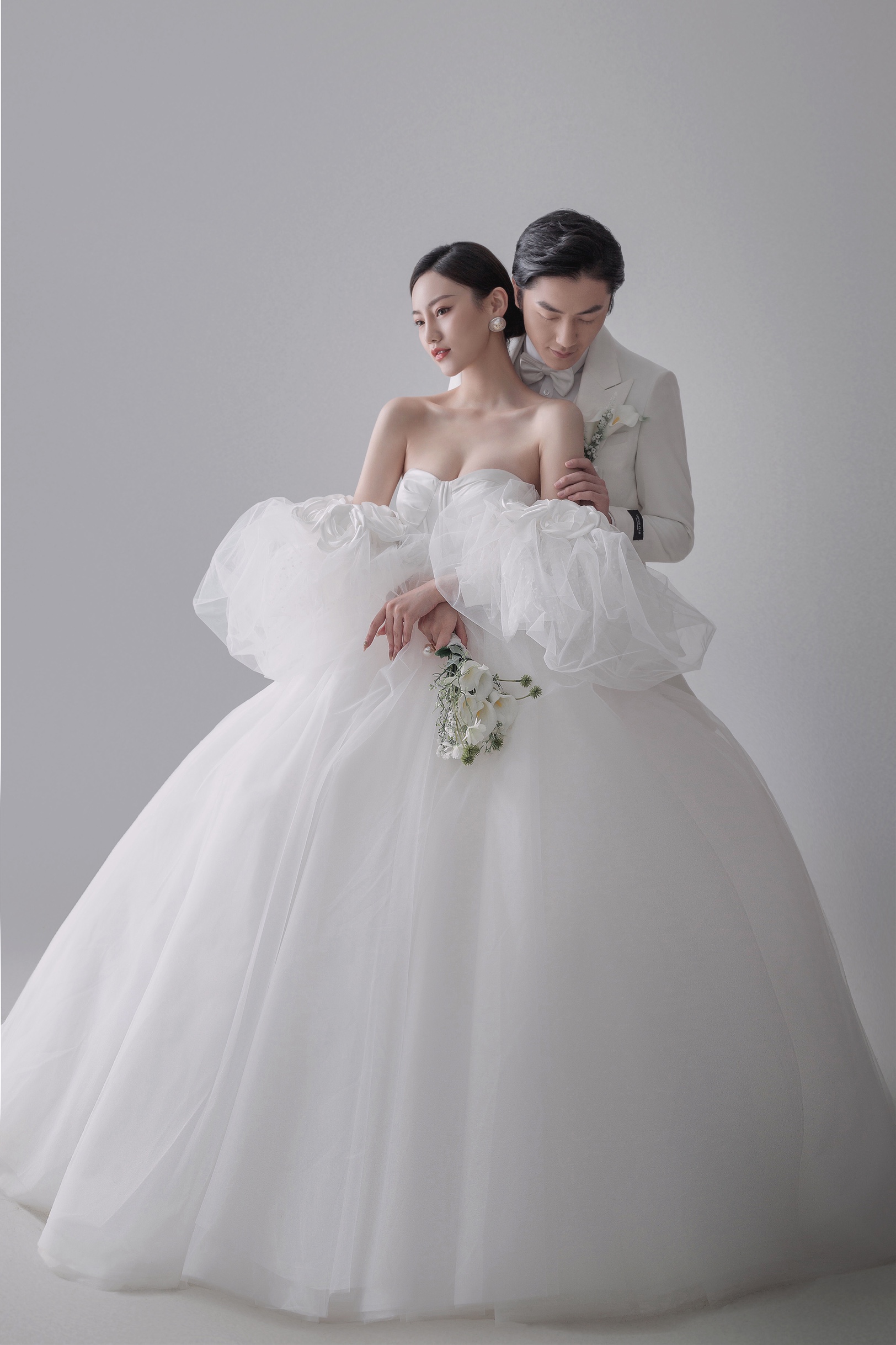 高定内景白纱，简约经典唯美婚纱