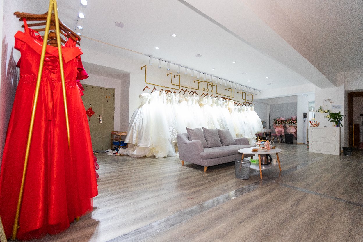 囍遇婚纱礼服馆