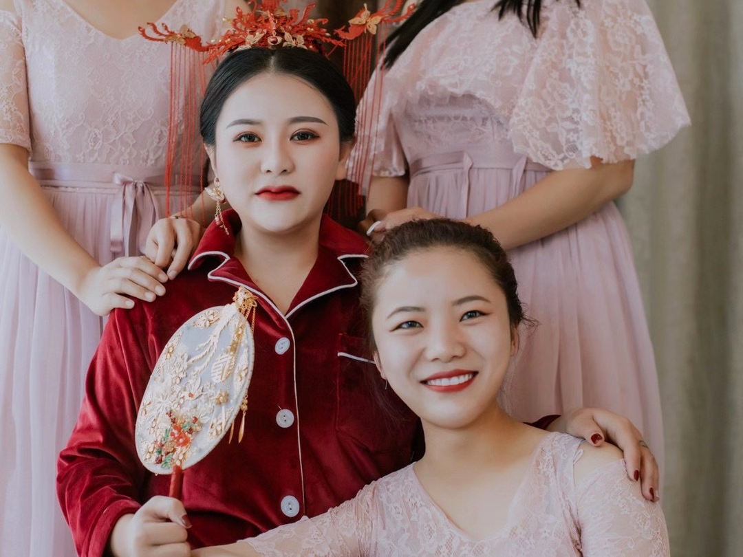 秀禾妆 半跟早妆 新娘可盐可甜 预约免费试妆