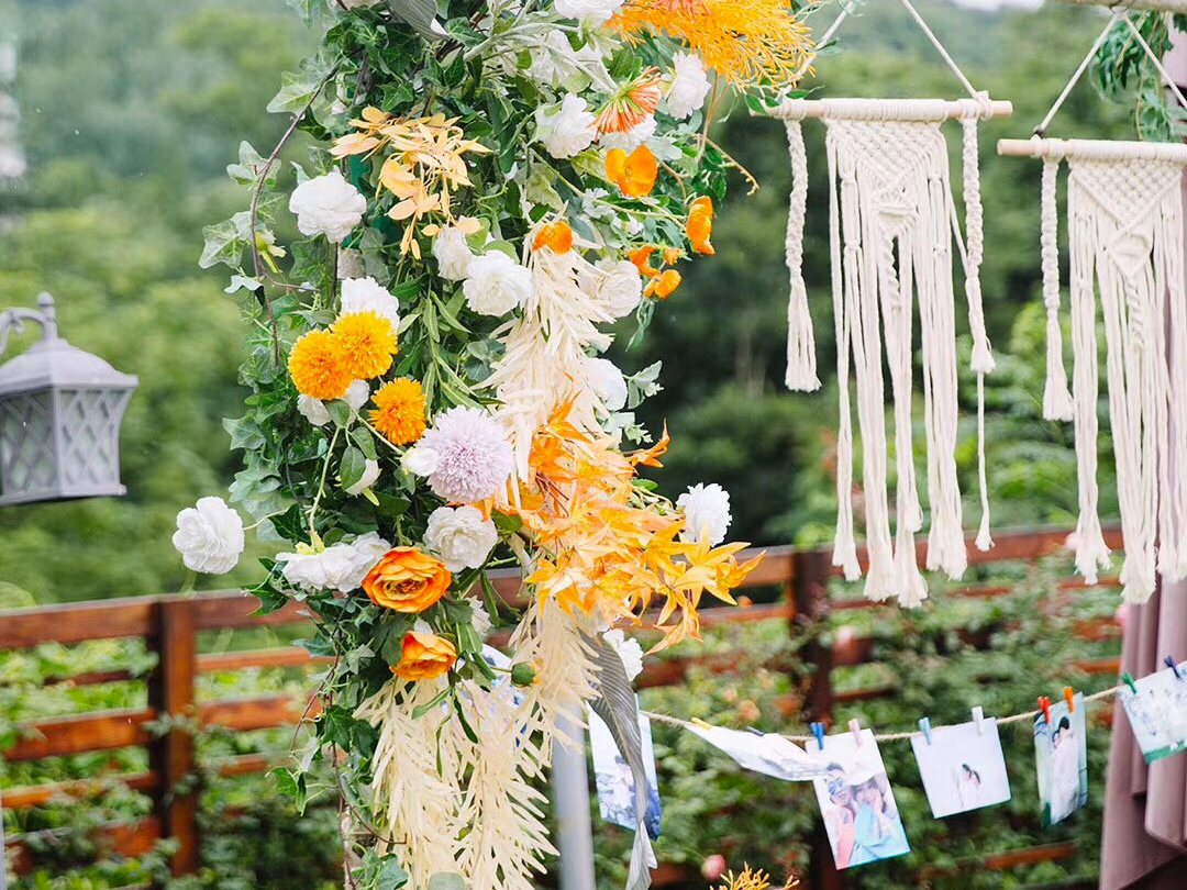 金虎/流程设计+音乐dj+彩排+唱歌+下半场互动