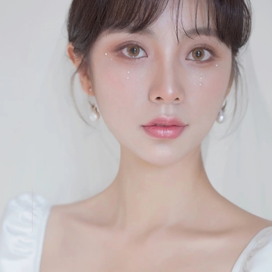 资深化妆师，肥西上派新新娘跟妆