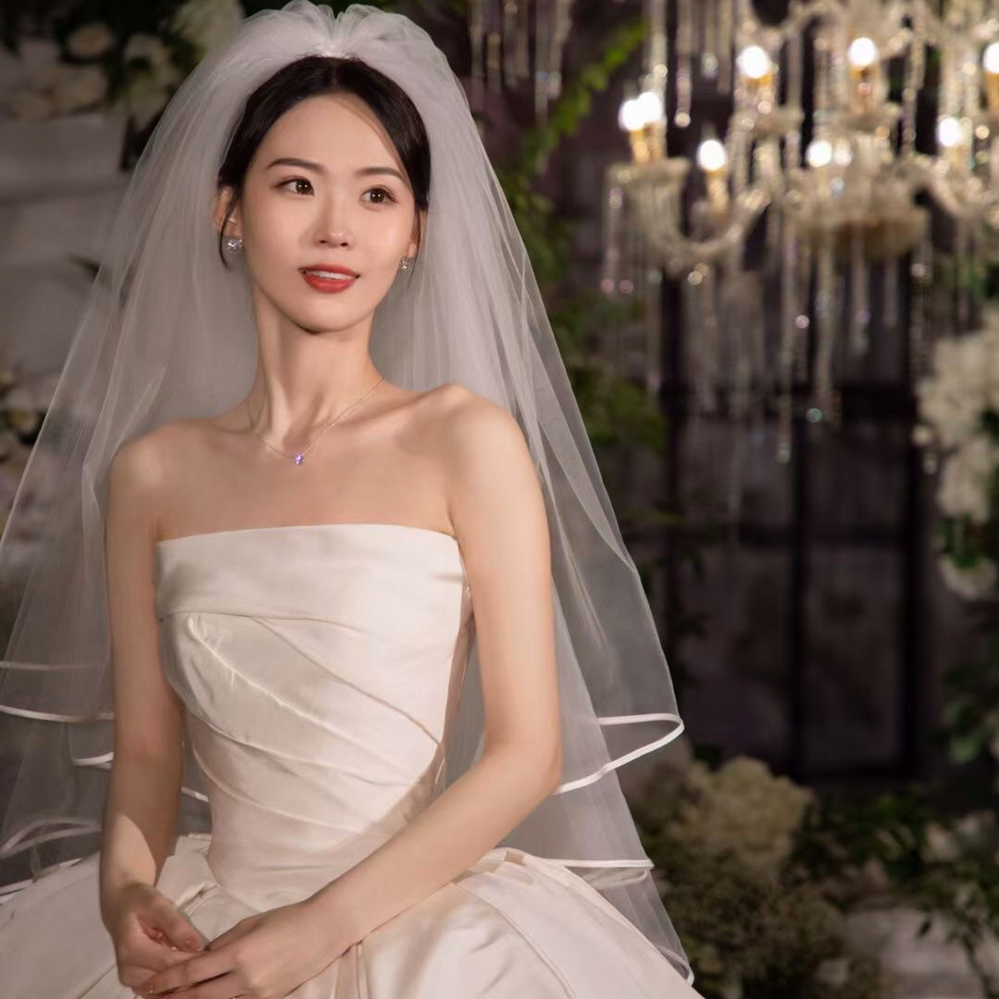 绸缎纱适合气质型新娘！美出天际！