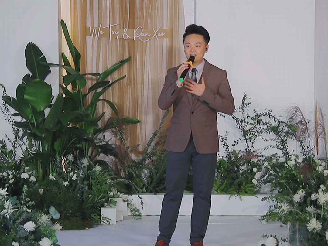 【人气主持朝阳】“10月10号”的婚礼