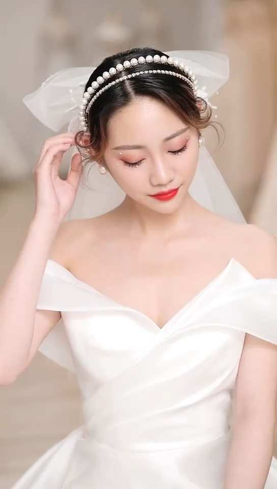 精致新娘跟妆套系三妆+三造全程跟妆，