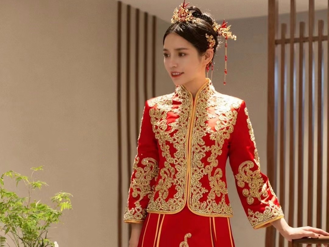 新郎早妆+婆婆妆或者妈妈妆和答谢宴