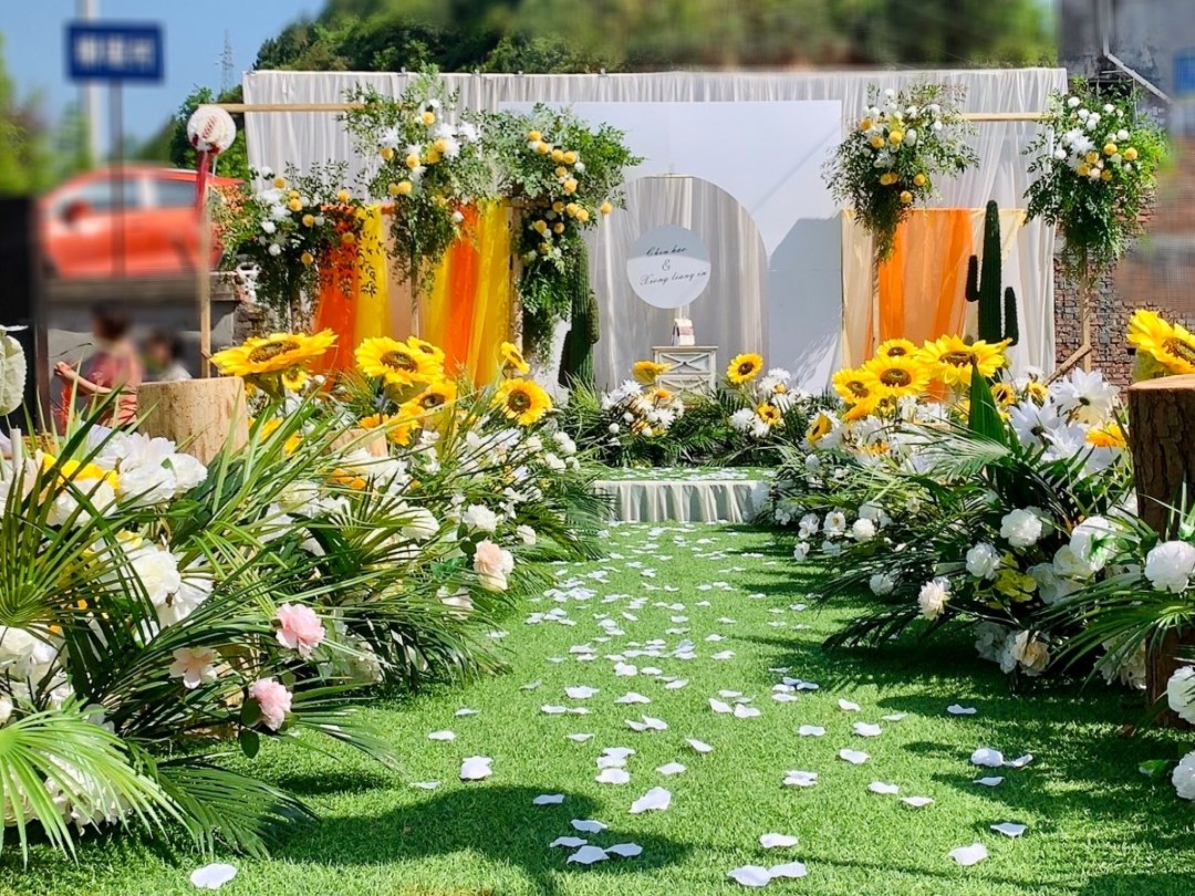向日葵的浪漫，超性价比户外婚礼，全村都说好