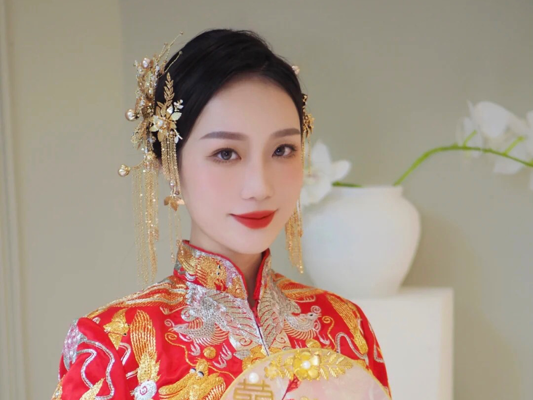 资深档化妆老师全程婚礼跟妆