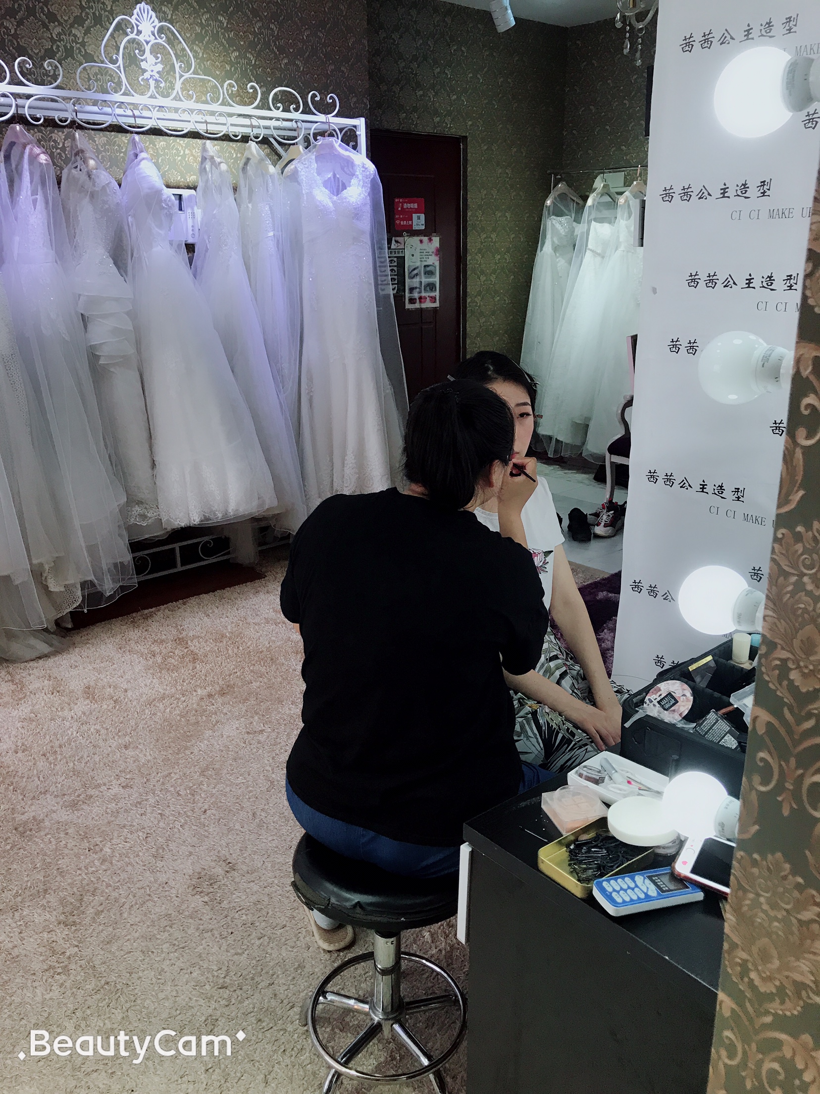 艺苑花都户外婚礼定制