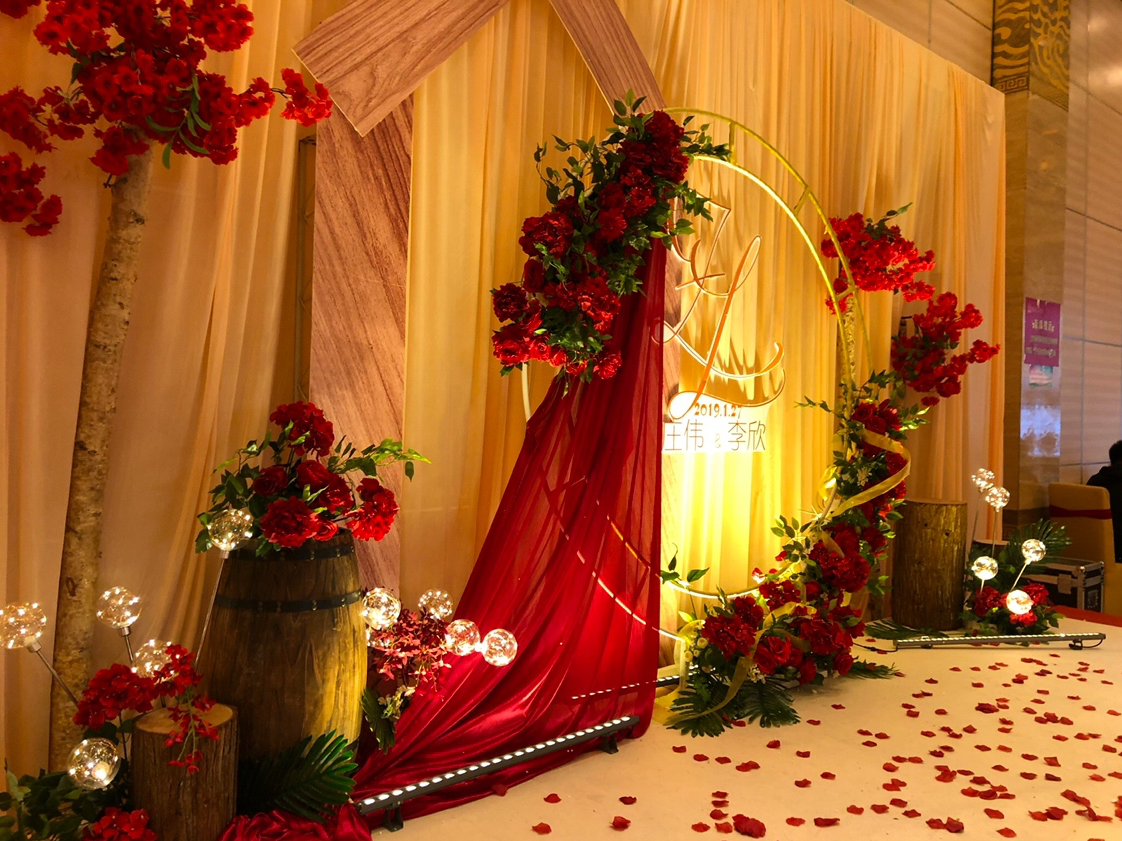 香槟x红撞色个性简约婚礼